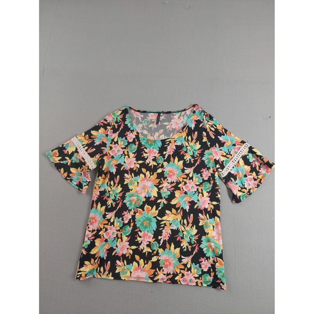 Bleeker & McDougal Blouse Top PL Black Floral 3/4 Sleeve‎ Lace Trim Round Neck